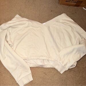 Reebok Cropped V-Neck Women's Sweater - Cream